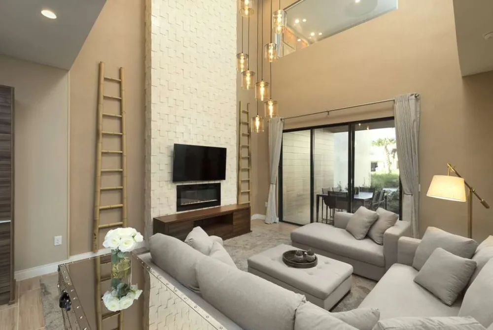 Townhome com 4 dormitórios no Magic Village Views - OR5012