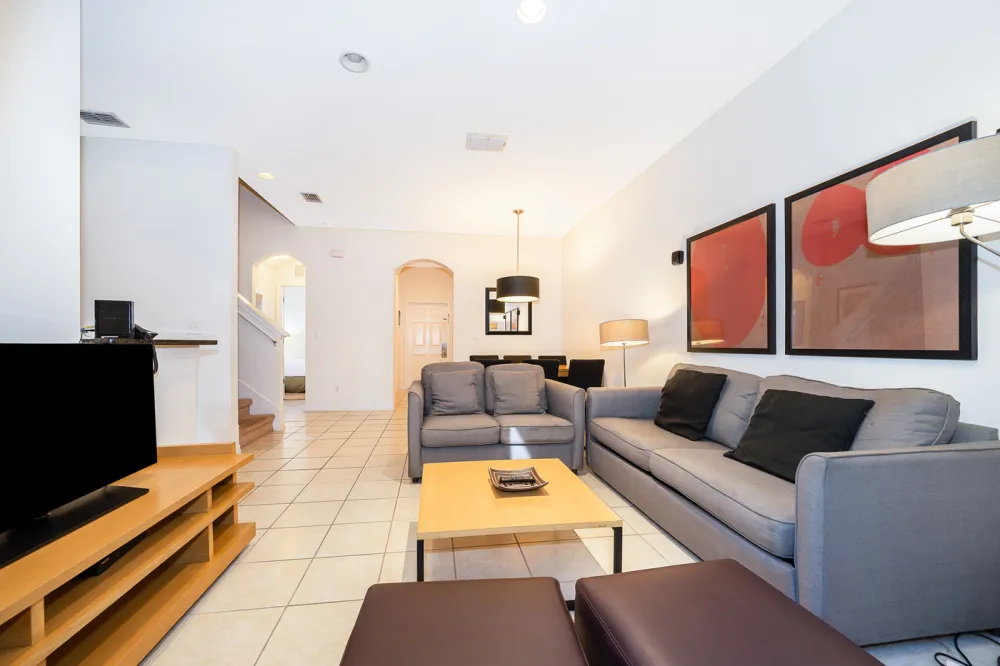 Townhome com 3 dormitórios no Regal Oaks - OR5017